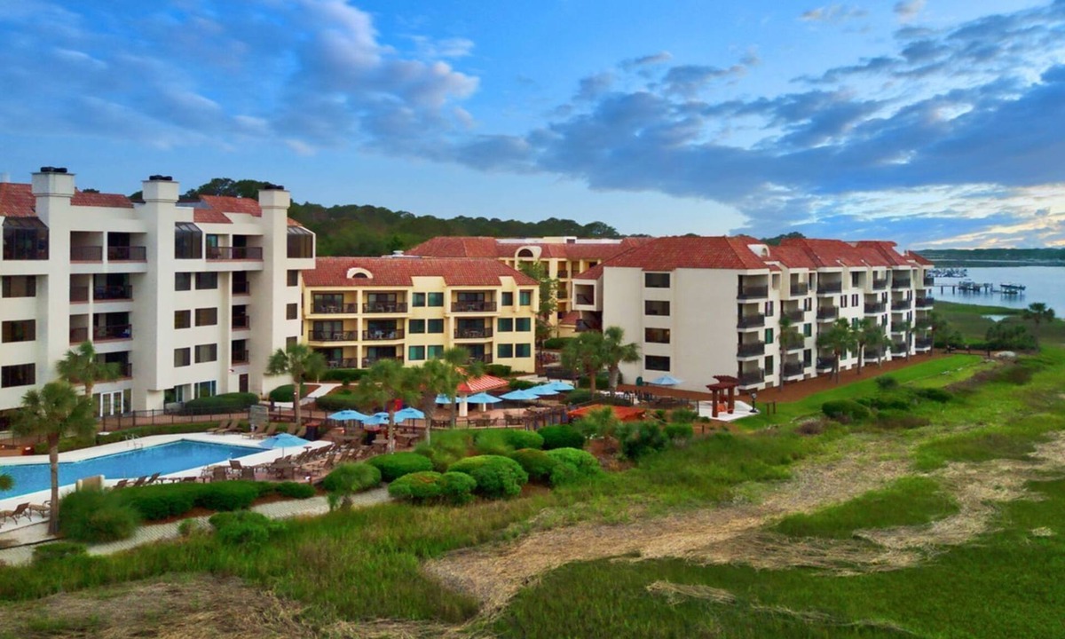 Palmetto Dunes Resort | 2 Bedroom - Marriott's Harbour Point and Sunset Pointe at Shelter Cove - Full Resort Access
