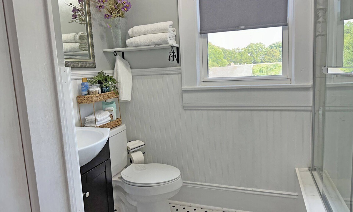 Salisbury Apartment | 2-Bedroom Walk-up Apartment at the Bonaparte Castle Estate