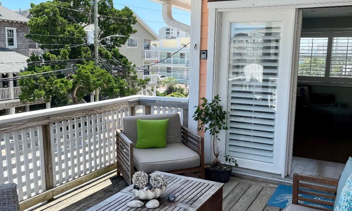 Wrightsville Beach Apartment | 2 br/1 ba on Lumina Ave - Steps from Everything!