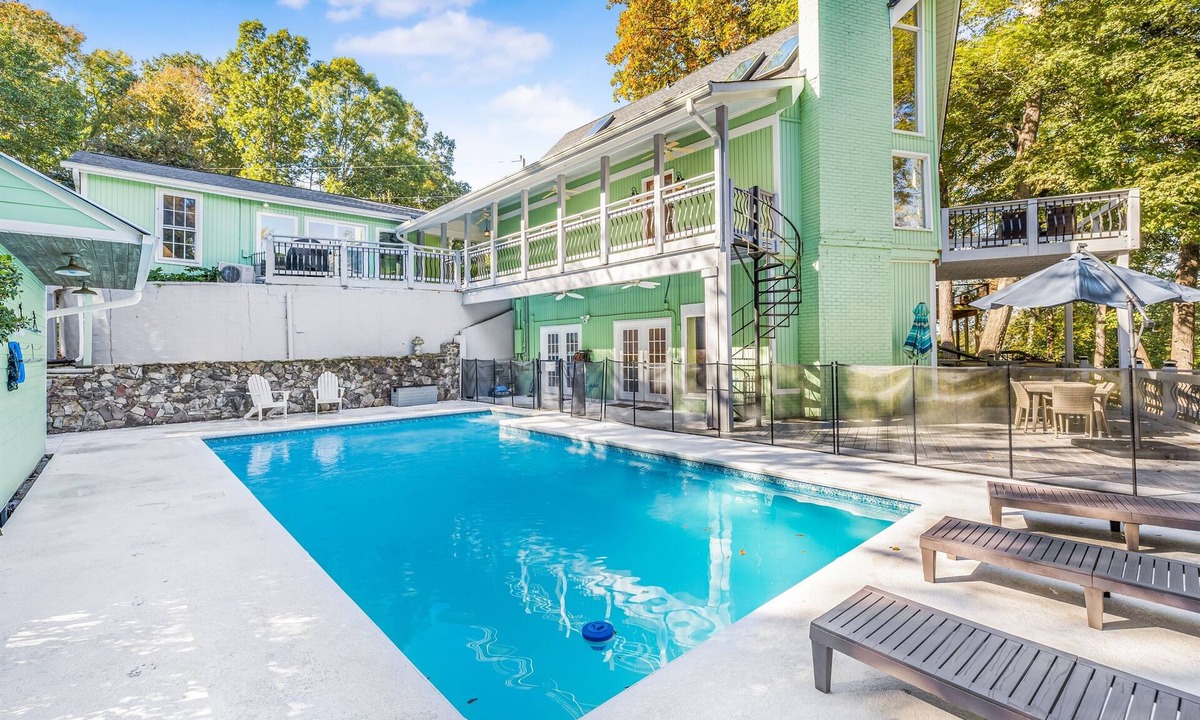 Barium Springs House | 2 Game Rooms, 2 King Suites, Lakeside, Pool