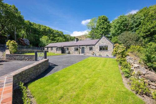 Llanberis House | 2-Merddyn-Coch
