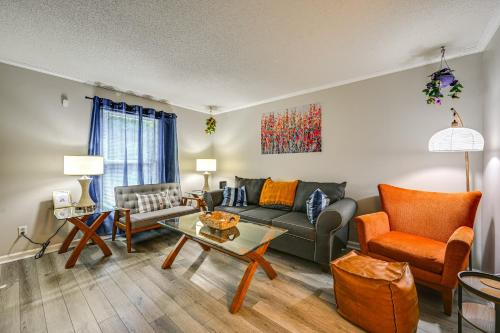 Greenville House | < 2 Mi to ECU & Medical District: Retreat w/Patio