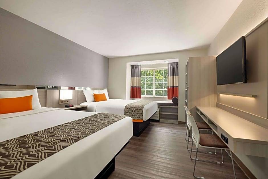 Southeast Raleigh Hotel | 2-Star Hotel ∙ Microtel Inn & Suites by Wyndham Raleigh