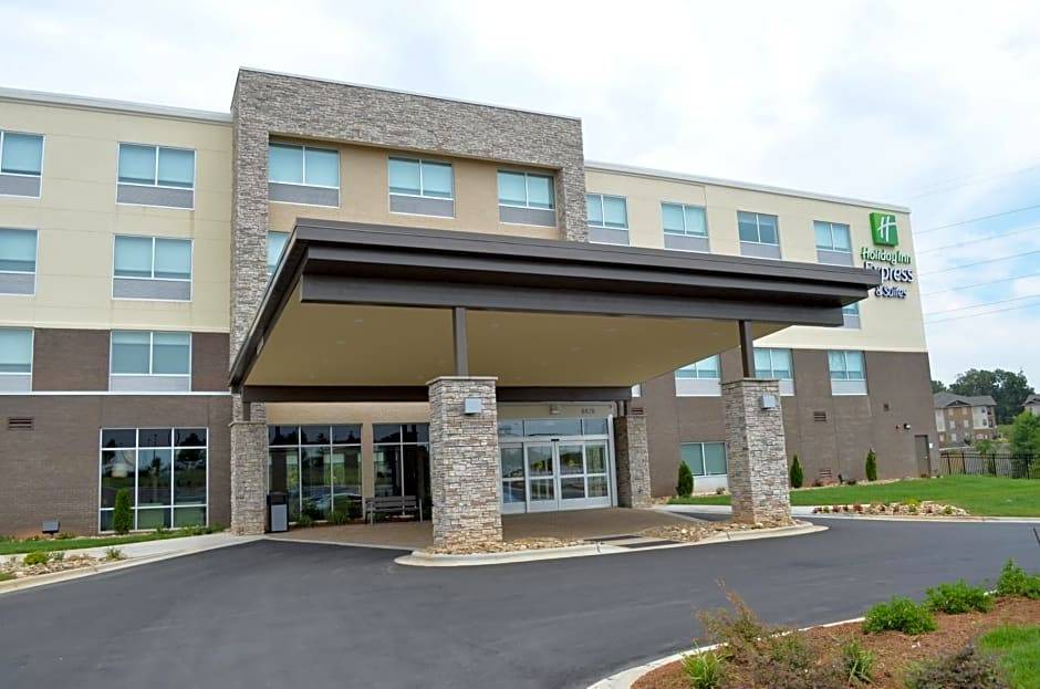 University Place Hotel | 2-Star Hotel ∙ Holiday Inn Express & Suites - Charlotte NE - University Area, an IHG Hotel