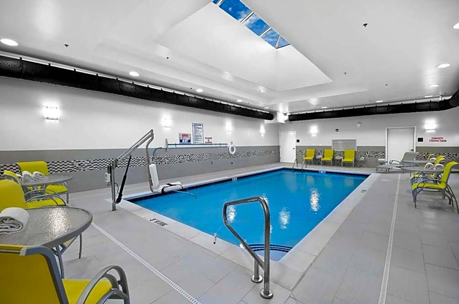 Glenwood South Hotel | 2-Star Hotel ∙ Hampton Inn & Suites - Raleigh Downtown