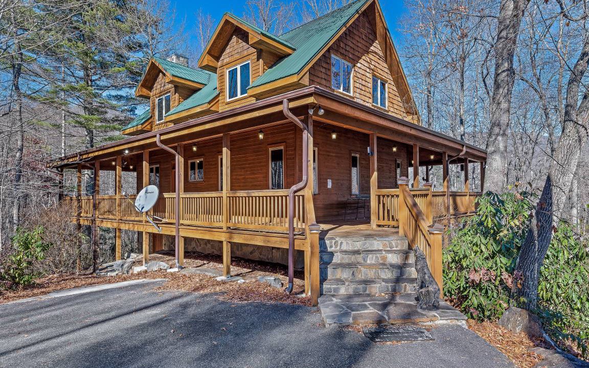 Tuckasegee House | 201 m² House ∙ 3 bedrooms ∙ 8 guests