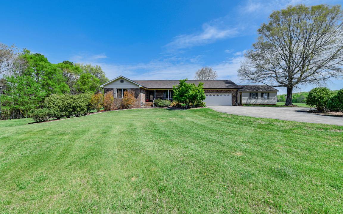 Southmont House | 212 m² House ∙ 3 bedrooms ∙ 6 guests
