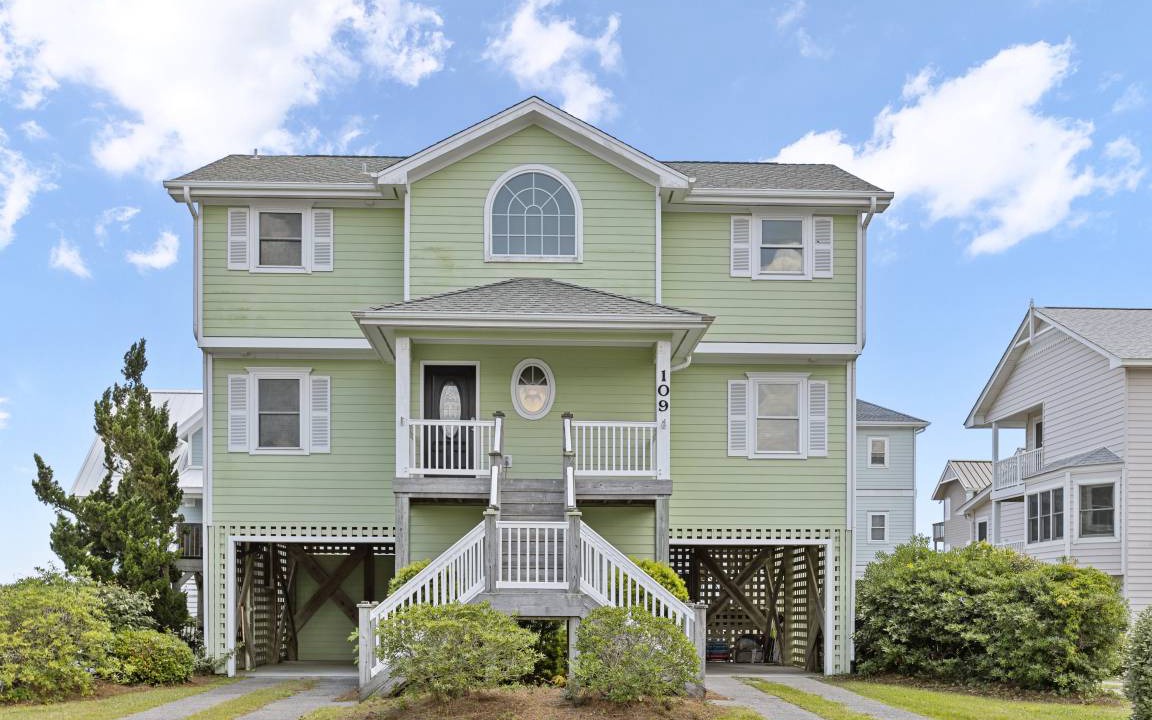 Village of Stump Sound House | 216 m² House ∙ 4 bedrooms ∙ 12 guests