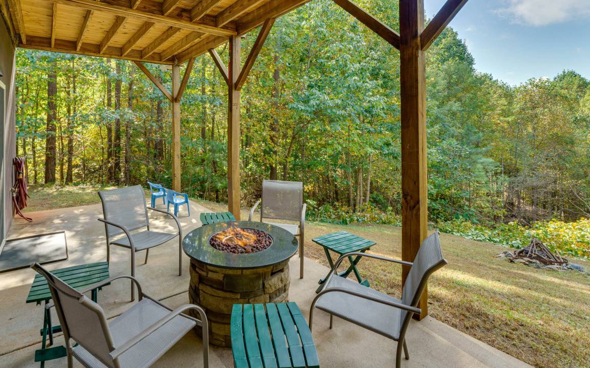 Bostic House | 217 m² House ∙ 2 bedrooms ∙ 6 guests