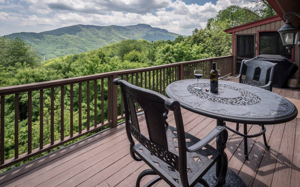 Seven Devils Cabin | 228 m² Cabin ∙ 4 bedrooms ∙ 8 guests