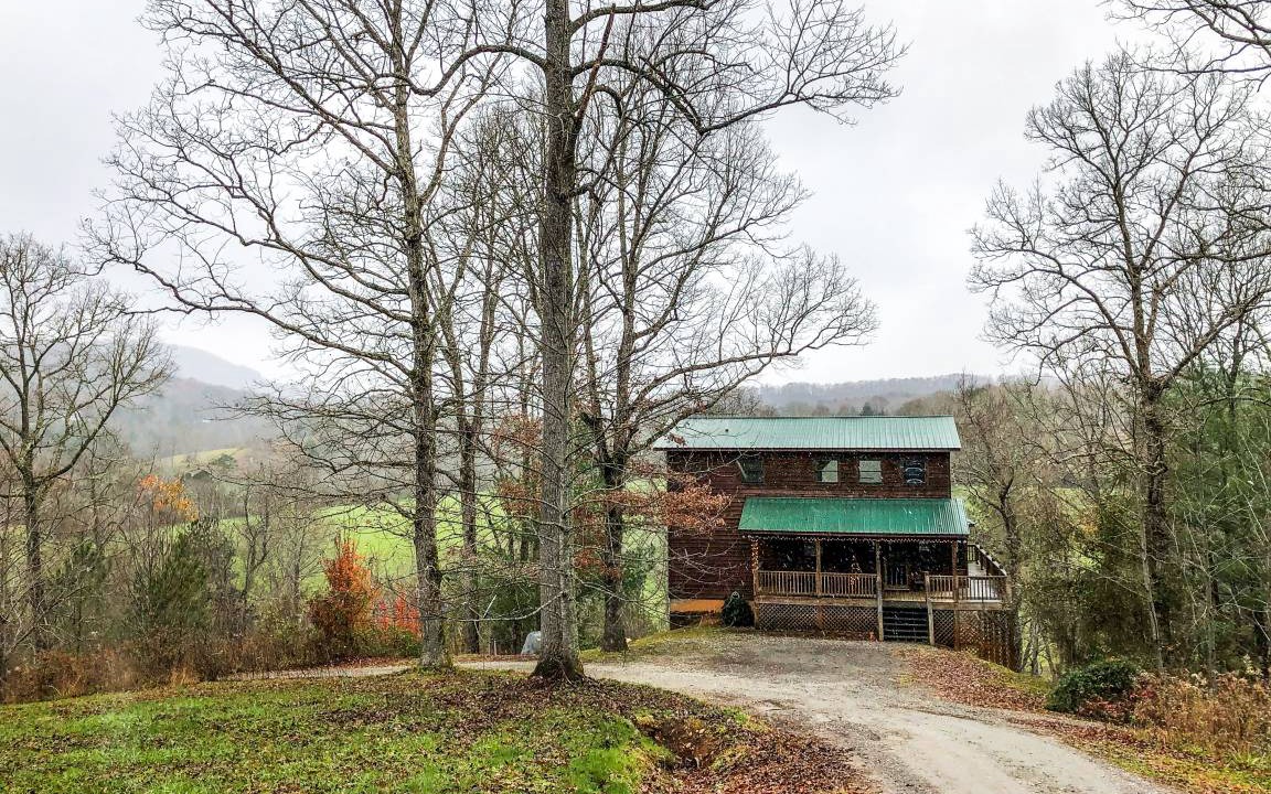Murphy House | 231 m² House ∙ 3 bedrooms ∙ 12 guests