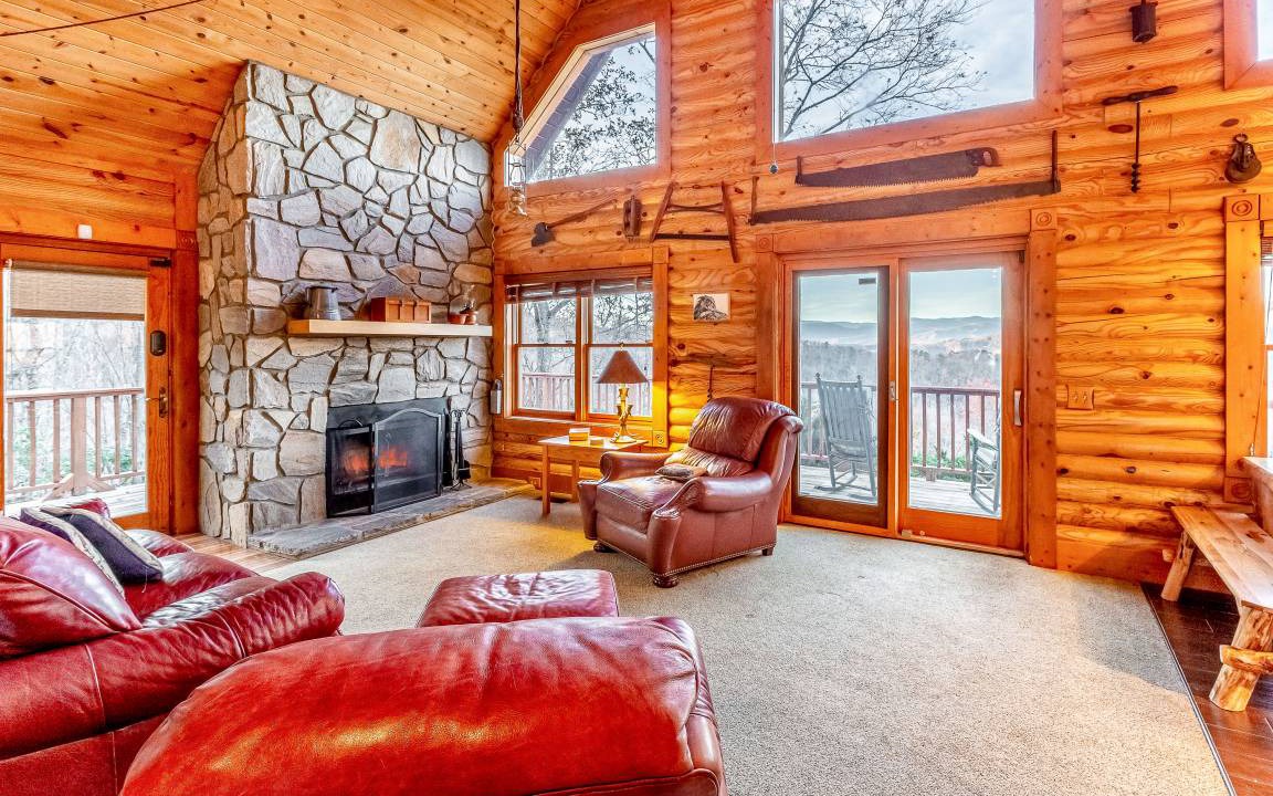 Sylva House | 232 m² House ∙ 2 bedrooms ∙ 6 guests