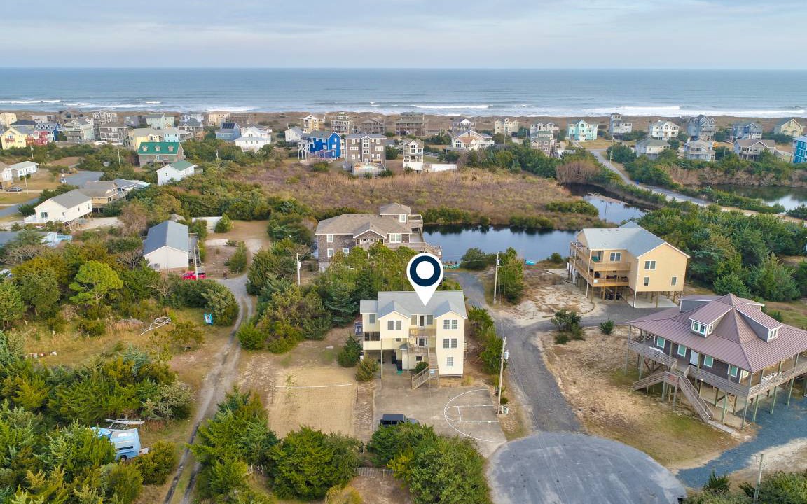 Waves House | 240 m² House ∙ 6 bedrooms ∙ 12 guests