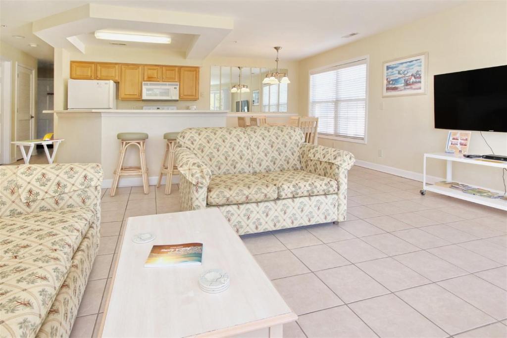 Calabash House | 2407-CommonsII-(Brunswick-Plantation)