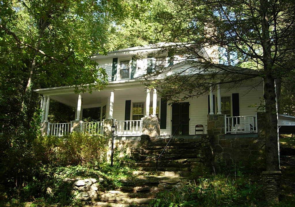 Montreat House | 249 m² House ∙ 8 bedrooms ∙ 18 guests