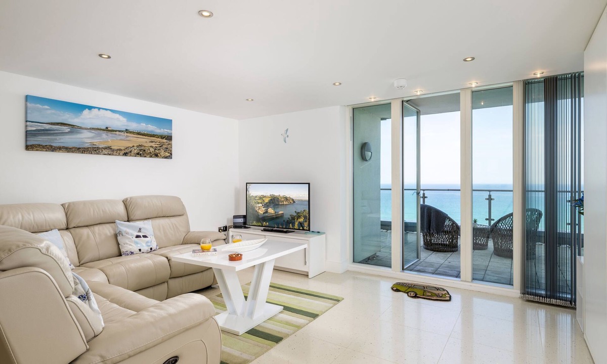 Newquay City Centre Apartment | 25 Rocklands, a chic and stylish one-bedroom apartment