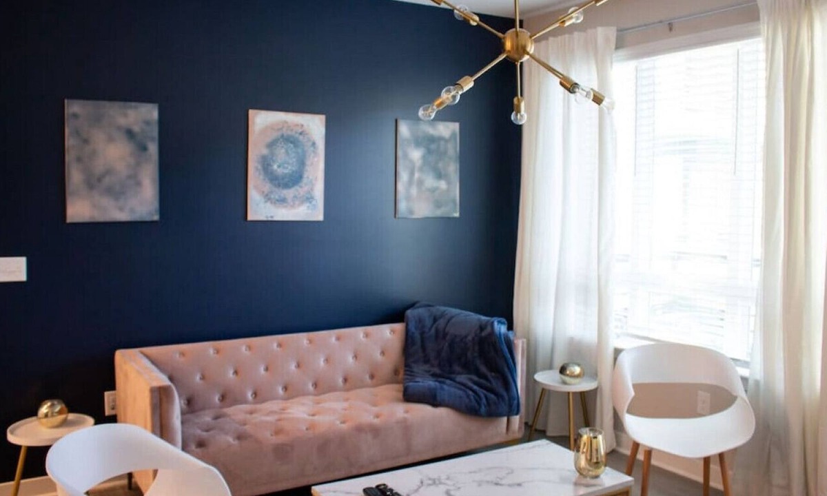 Villa Heights Apartment | 2509 N Davidson Connected · 39) Brand New Condo Downtown!
