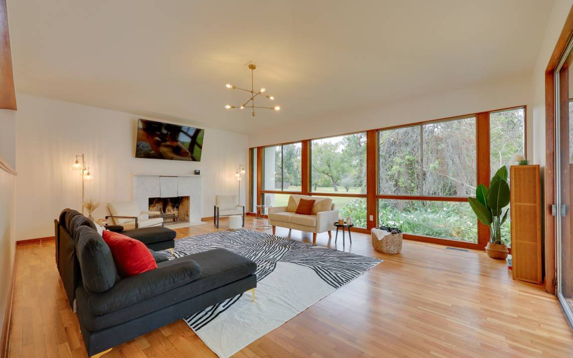 Forest Hills House | 261 m² House ∙ 3 bedrooms ∙ 7 guests