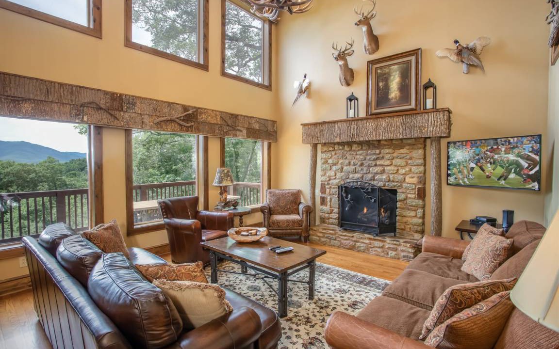 Blowing Rock Cabin | 263 m² Cabin ∙ 4 bedrooms ∙ 10 guests