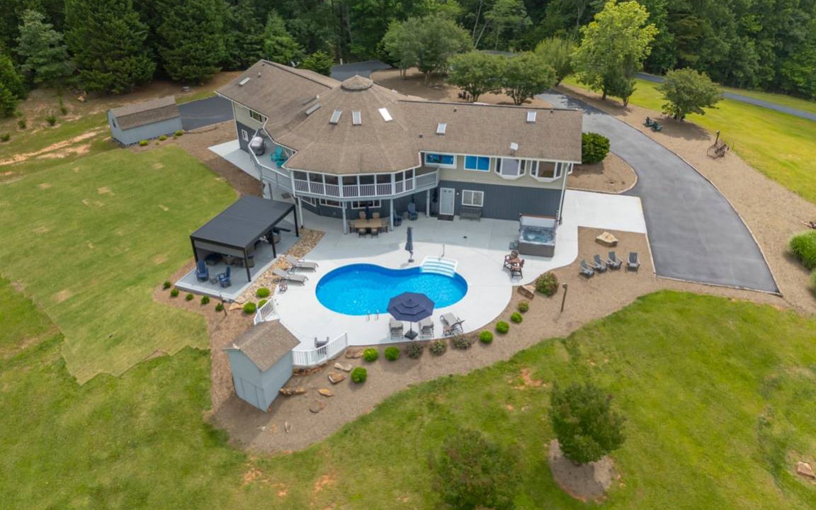 Lynn House | 265 m² House ∙ 5 bedrooms ∙ 12 guests