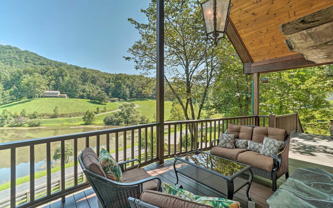 Hayesville House | 269 m² House ∙ 2 bedrooms ∙ 8 guests