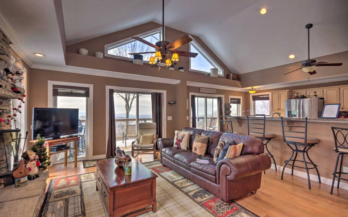 Beech Mountain House | 278 m² House ∙ 4 bedrooms ∙ 10 guests
