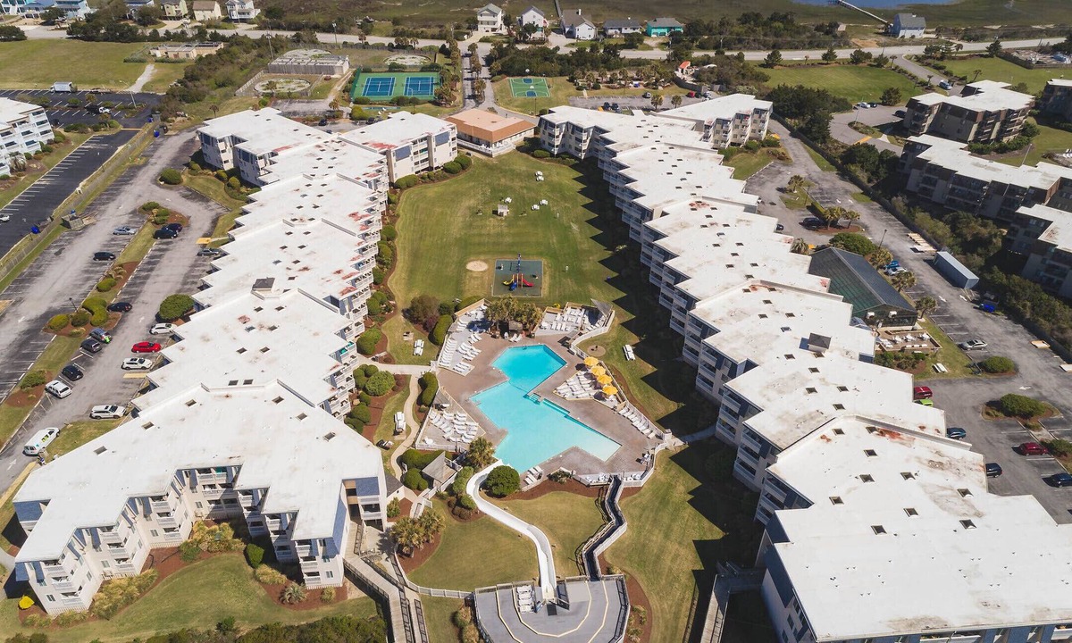 Morehead City Condo | 2BR/2BA A Place At The Beach 278 | Pool View | Family-Friendly Amenities