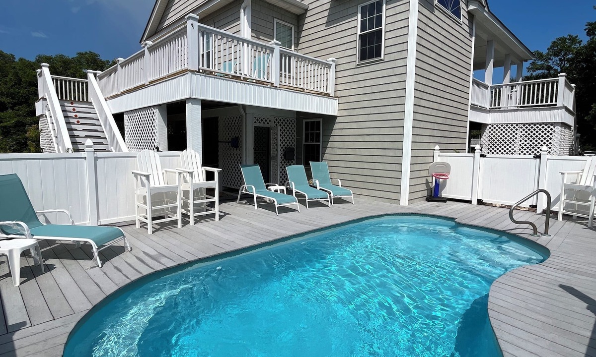 Kure Beach House | 2nd Row, Private Pool and Jacuzzi!