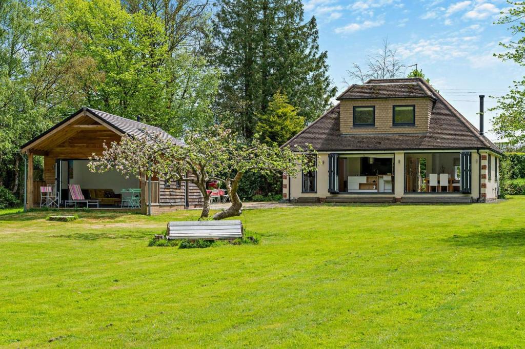 Biddenden House | 3 Bed in Biddenden oc-h28825