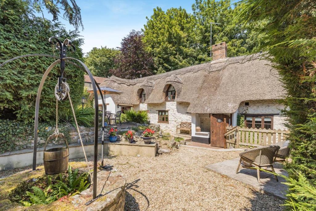 Wadeford House | 3 Bed in Combe St. Nicholas oc-s45333