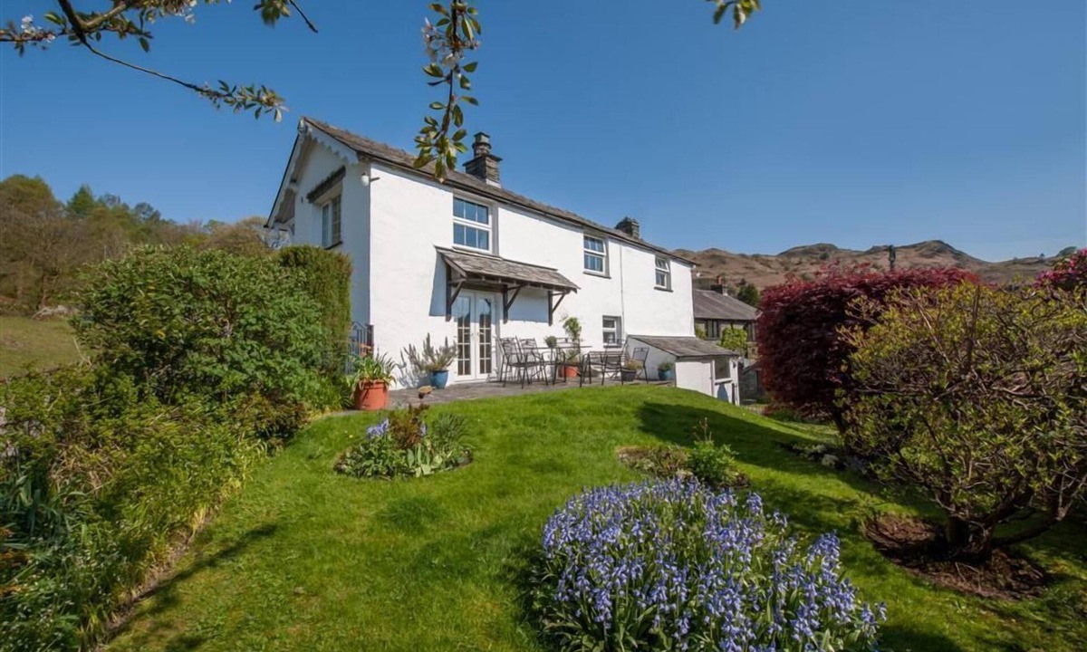 Elterwater Cottage | 3 Bed in Elterwater (oc-gl011)