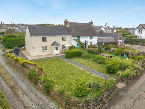 The Lizard House | 3 Bed in The Lizard oc-treno