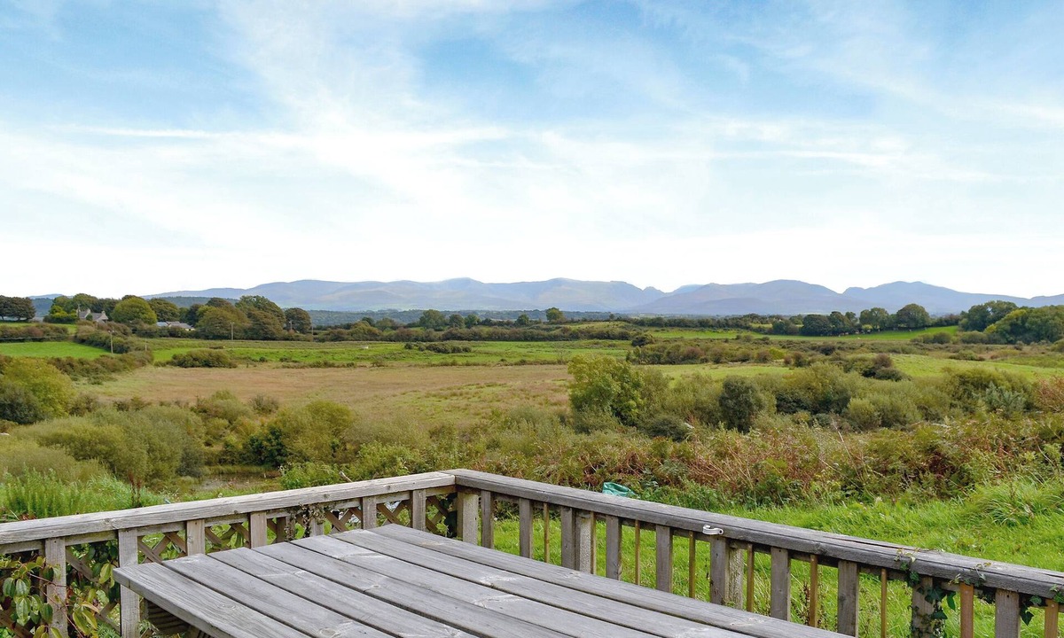 Pentraeth Cottage | 3 bedroom accommodation in Llanbedrgoch, near Benllech