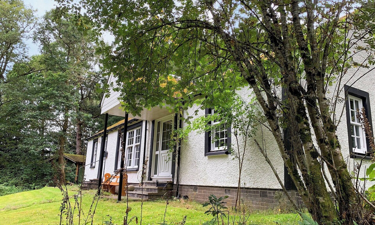 Comrie Cottage | 3 bedroom accommodation in Ross, near Crieff