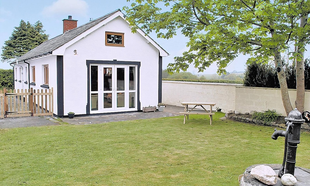 Llanon Cottage | 3 bedroom accommodation in Nebo, near Aberaeron