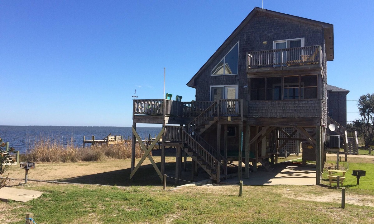 Frisco House | 3 bedroom Sound Front 2Q& ,2 T, with Amazing Views, Windsurfing , Dock, 2 Decks,