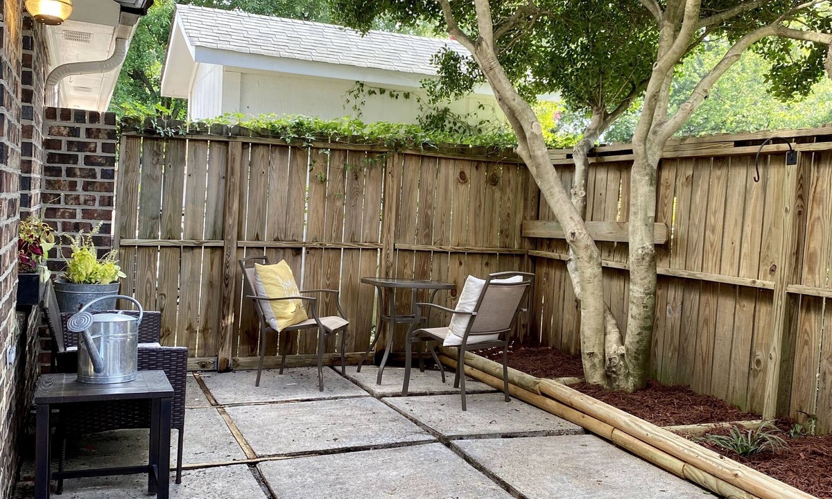 Greenville House | 3 Bedroom Townhome in Excellent Location