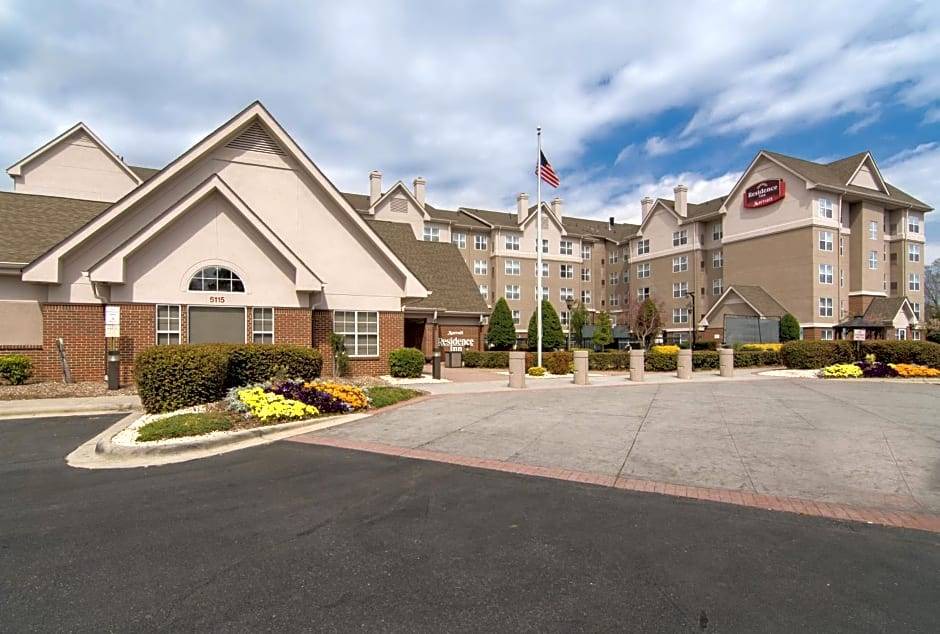 Piper Glen Estates Hotel | 3-Star Hotel ∙ Residence Inn by Marriott Charlotte Piper Glen