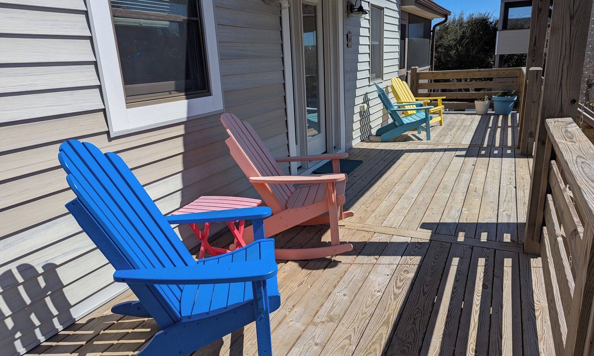 Duck House | 300 YARDS from the OCEAN FRONT! Located in the heart of DUCK! New Kitchen!