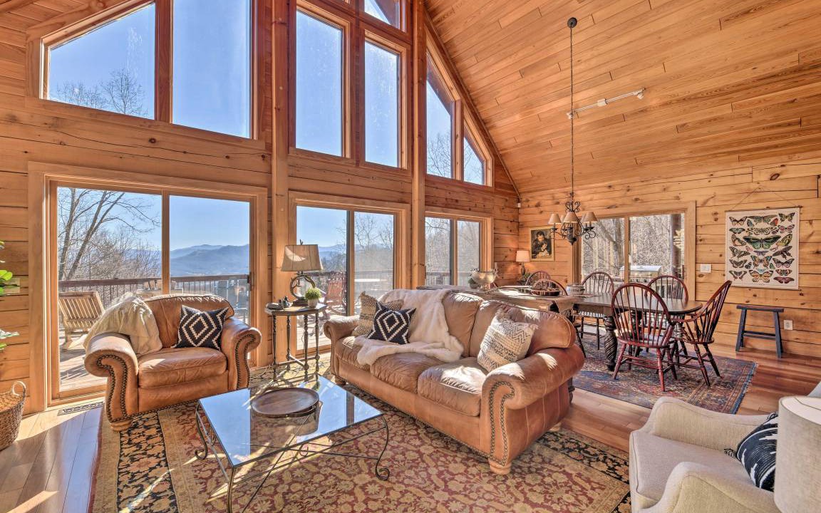 Waynesville House | 302 m² House ∙ 4 bedrooms ∙ 14 guests