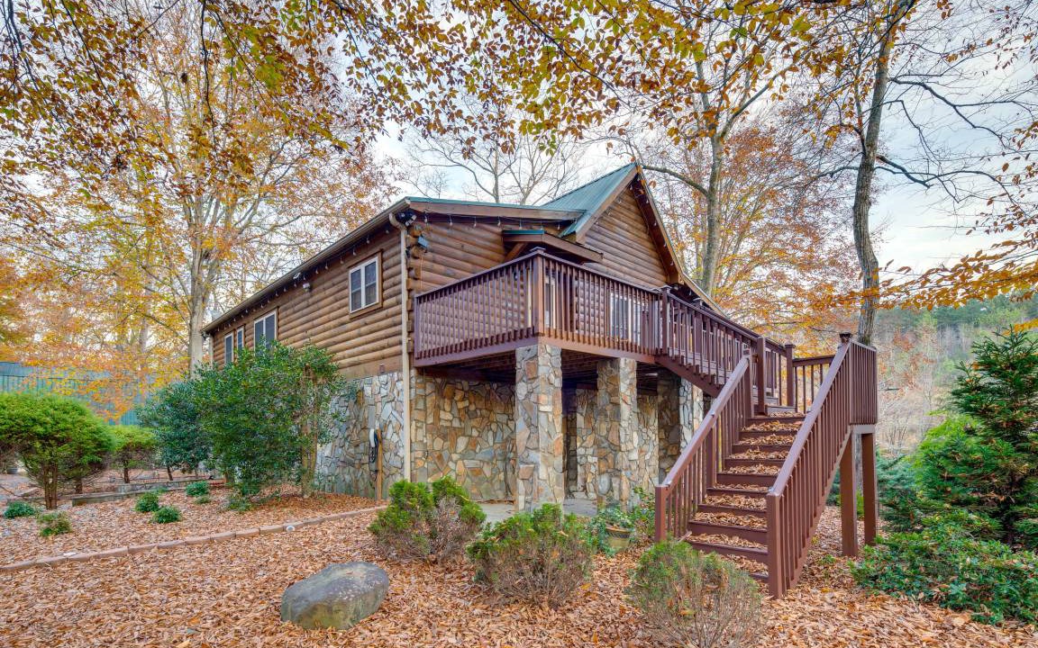 Rutherfordton House | 308 m² House ∙ 3 bedrooms ∙ 10 guests
