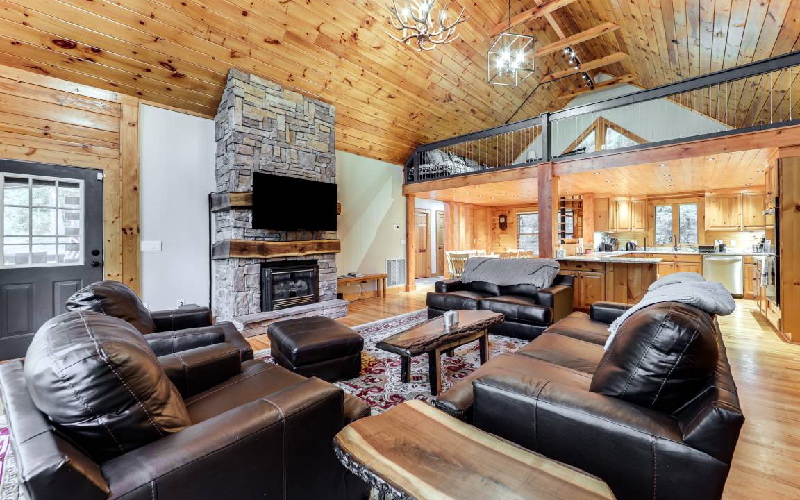 Ridgewood Estates House | 315 m² House ∙ 4 bedrooms ∙ 10 guests