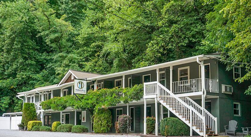 Chimney Rock Hotel | 33 m² Motel ∙ 2 bedrooms ∙ 5 guests
