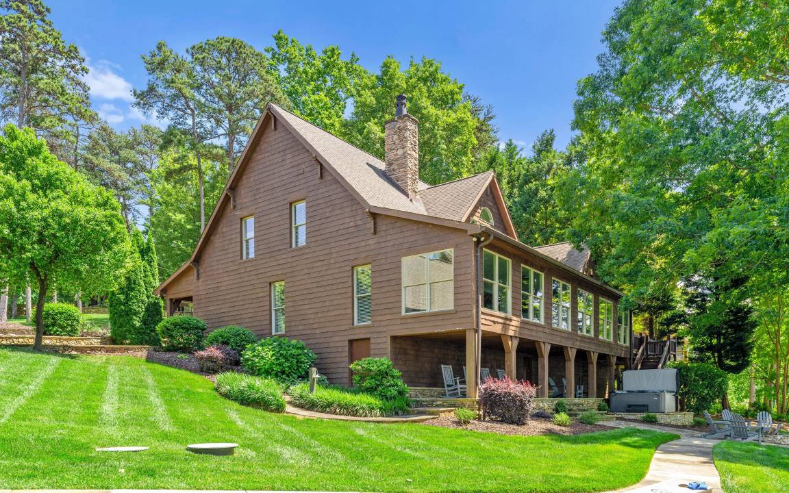 Mayhew House | 343 m² House ∙ 5 bedrooms ∙ 16 guests