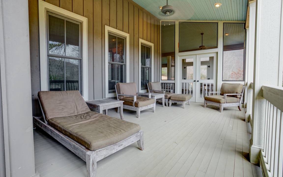 Balsam Grove House | 350 m² House ∙ 4 bedrooms ∙ 8 guests