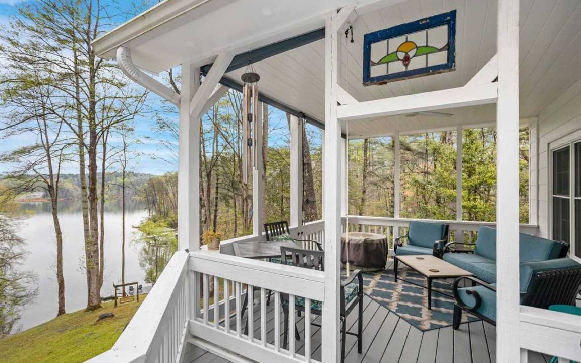 Wilkesboro House | 367 m² House ∙ 4 bedrooms ∙ 8 guests