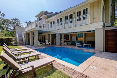 Sea Pines House | 39 Oak Court