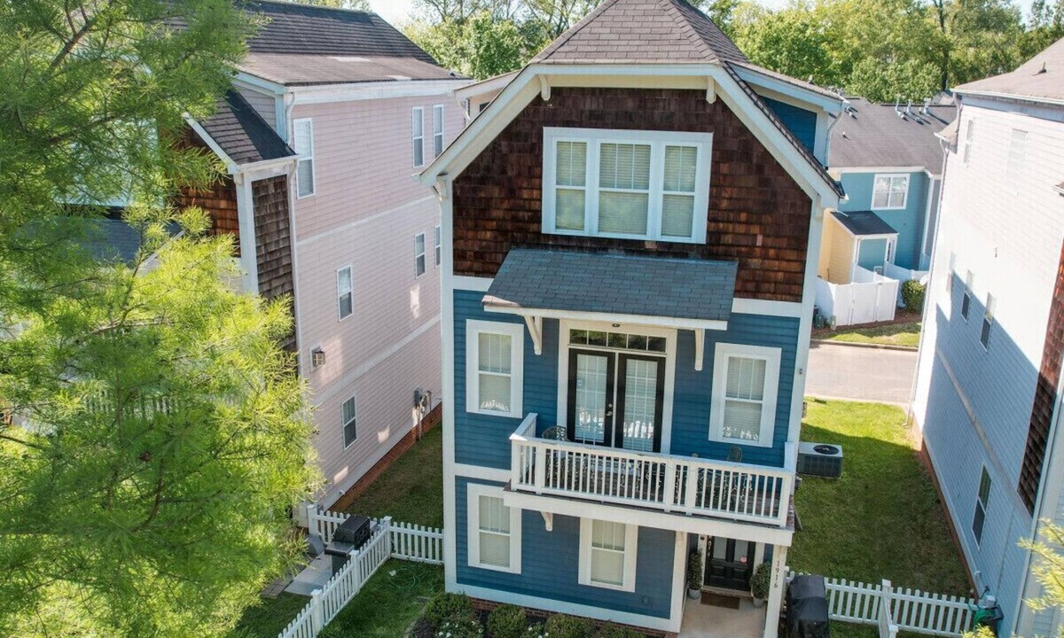 Wesley Heights House | 3BR MID TERM Gem—Walk to BofA Stadium & South End!