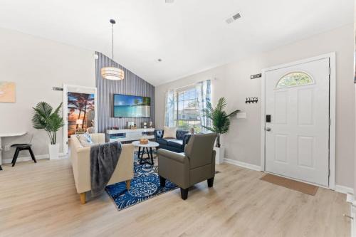 Myrtle Beach House | 4 Bed Coastal Home w Game Room Firepit Sleeps 10