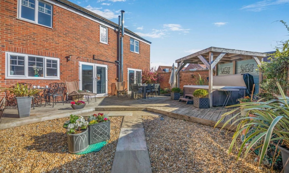 Seahouses Cottage | 4 Bed in Seahouses (oc-nb618)
